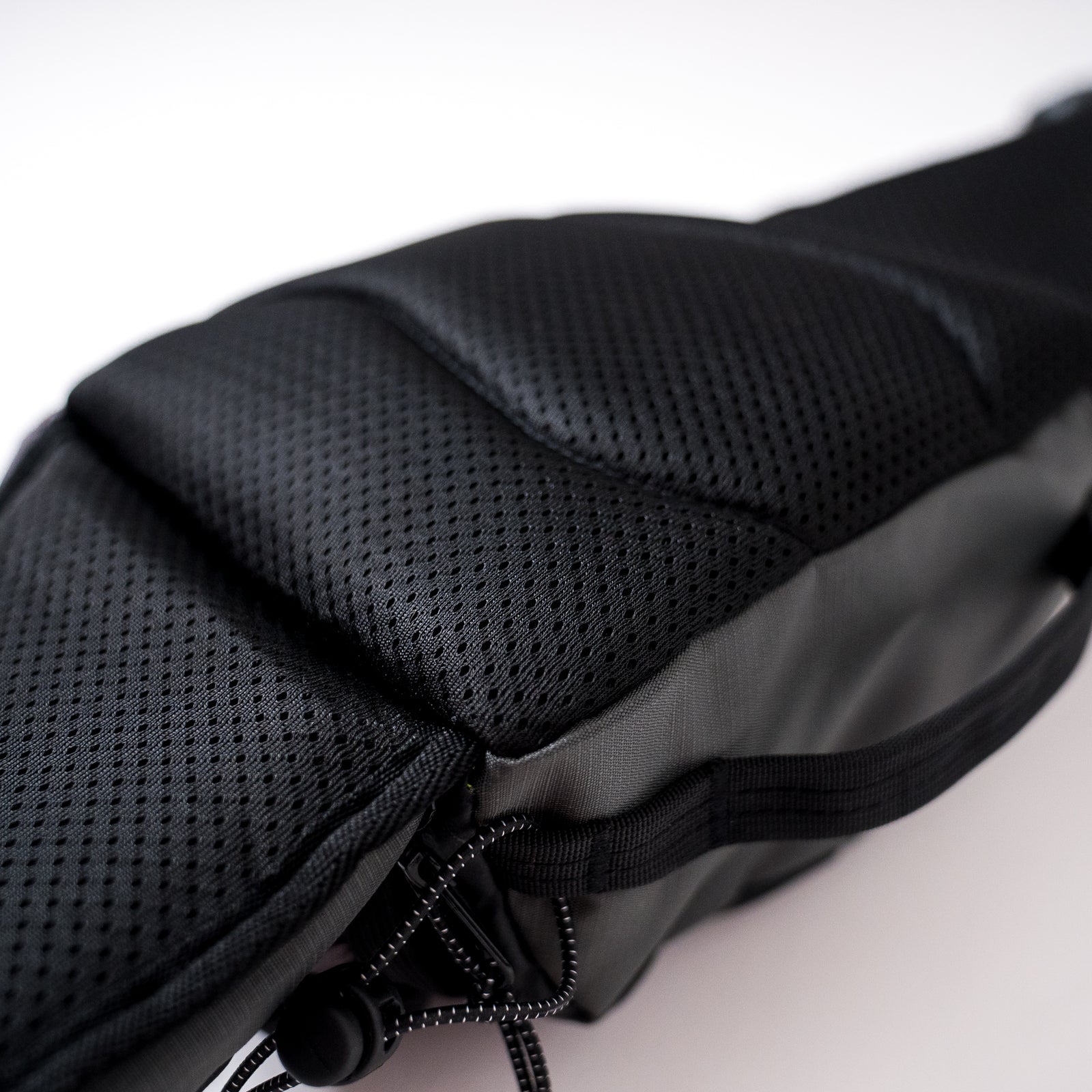 advance hip pack